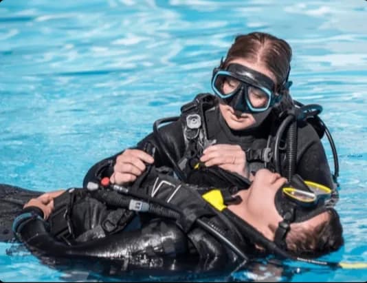 Rescue Diver
